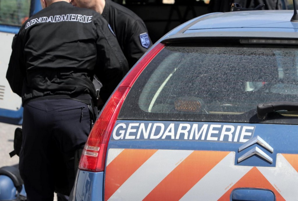 26q157_fc_gendarmerie
