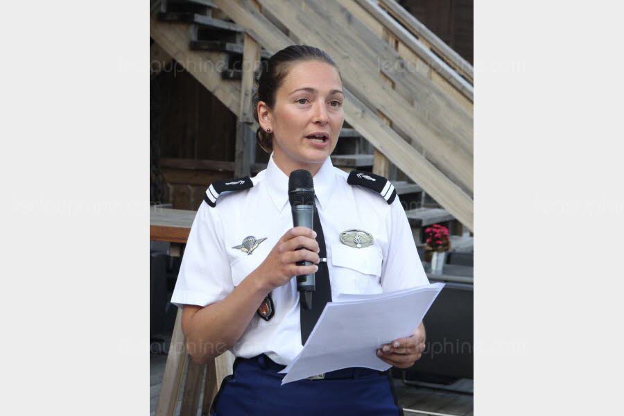 alors-jeune-lieutenante-sarah-chelpi-en-2013-au-moment-ou-elle-quittait-la-brigade-de-megeve-pour-integrer-la-specialite-montagne-a-briancon-archives-le-dl-1533055531
