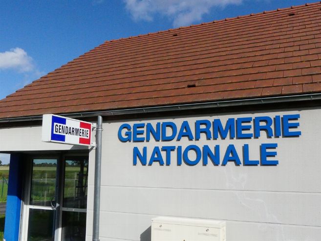 gendarmerie-de-beaune-la-rolande_4517597