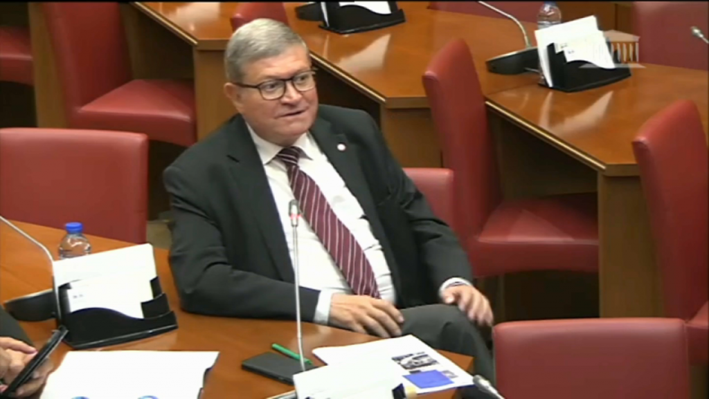 e5694e28cd19fdca2f374e2f10665