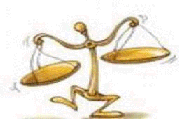 Deux Poids Deux Mesures