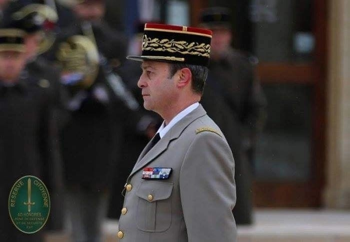 Hommage aux non-vaccinés, du général Christian Blanchon de l’armée Française