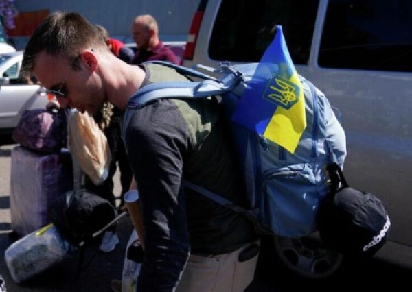 UE: les réfugiés ukrainiens bientôt déportés au front ?