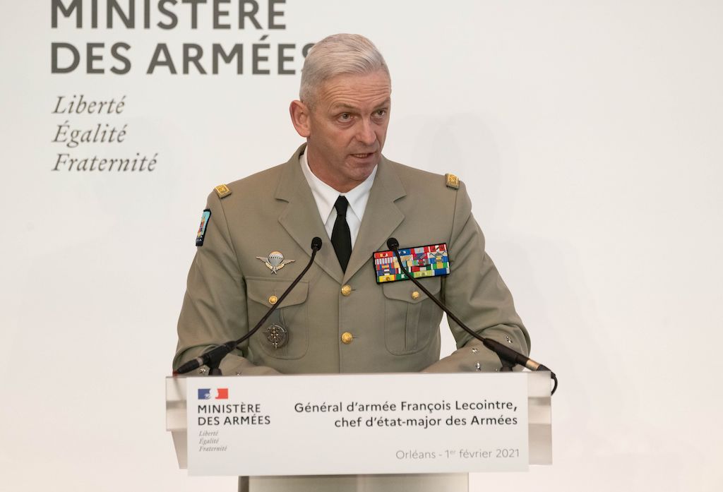 Cette image a un attribut alt vide ; le nom du fichier est SIPA_01002551_000015.jpeg
