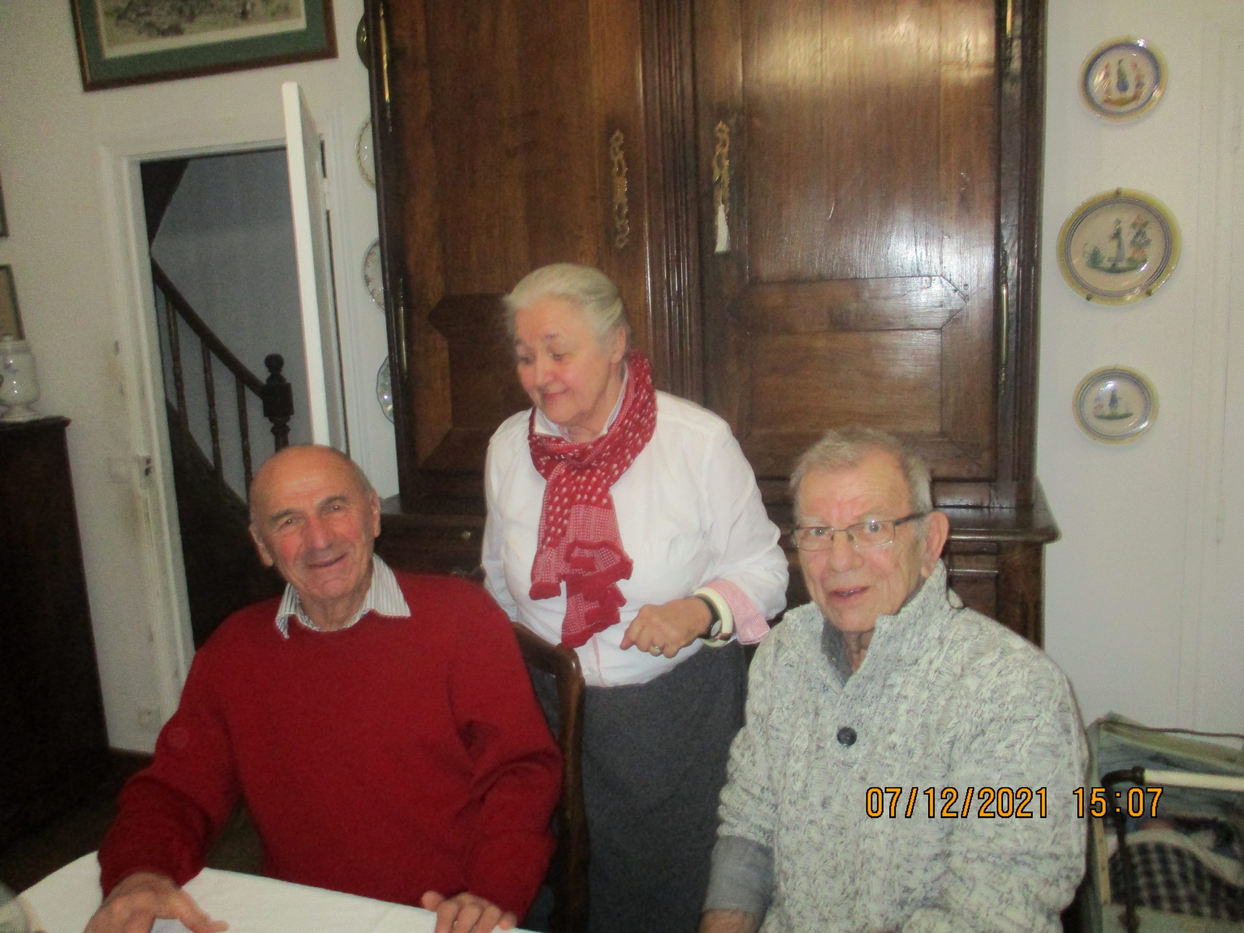 quand un gendarme rencontre un autre gendarme