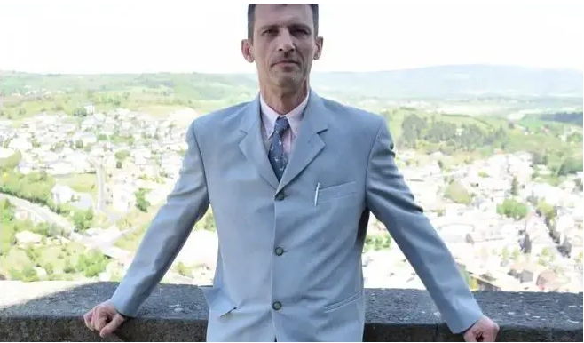 quand un gendarme rencontre un autre gendarme