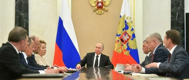 Poutine met en garde l’Occident : la Russie répondra aux menaces – et pas seulement avec des chars