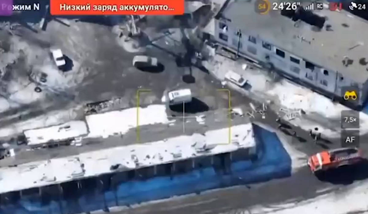 L’armée ukrainienne bombarde une ambulance à Donetsk, puis publie la vidéo prouvant son crime de guerre